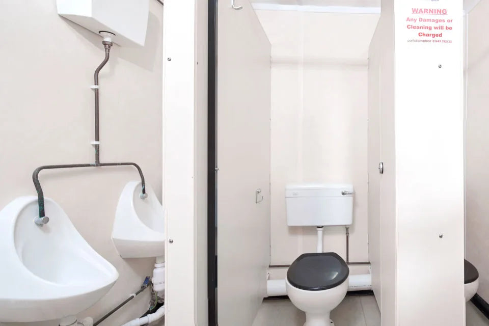 Cabina de aseo de acero 2+1 – 12×9 pies