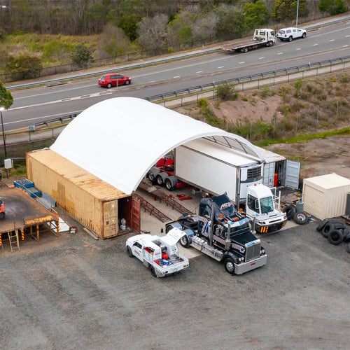 Cobertizo para contenedores marítimos 40’x40’x13′ – Robusto y versátil