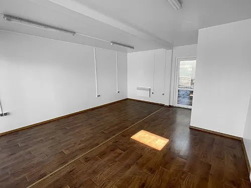 Contenedor de oficina doble – 29,4 m², modular, personalizable