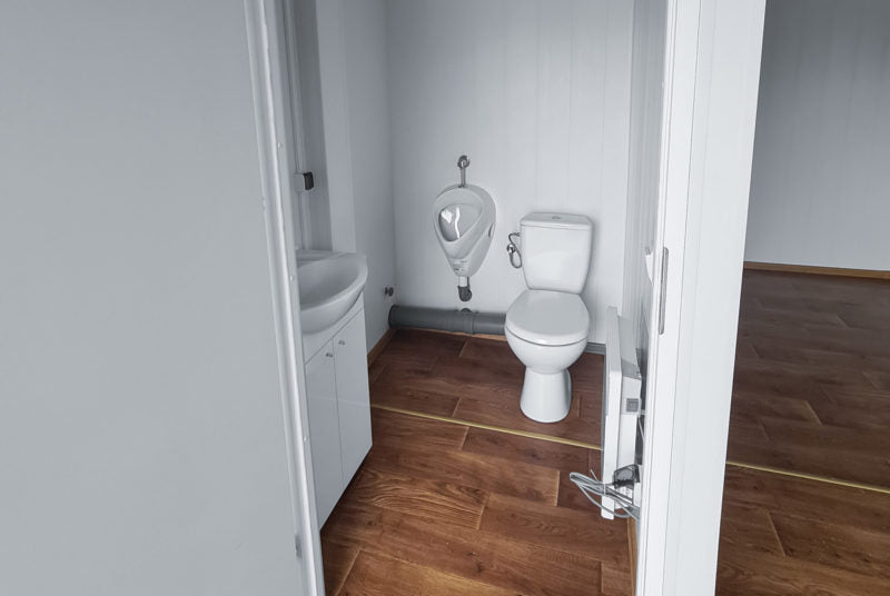 Contenedor de oficina doble (29,4m²) con baño
