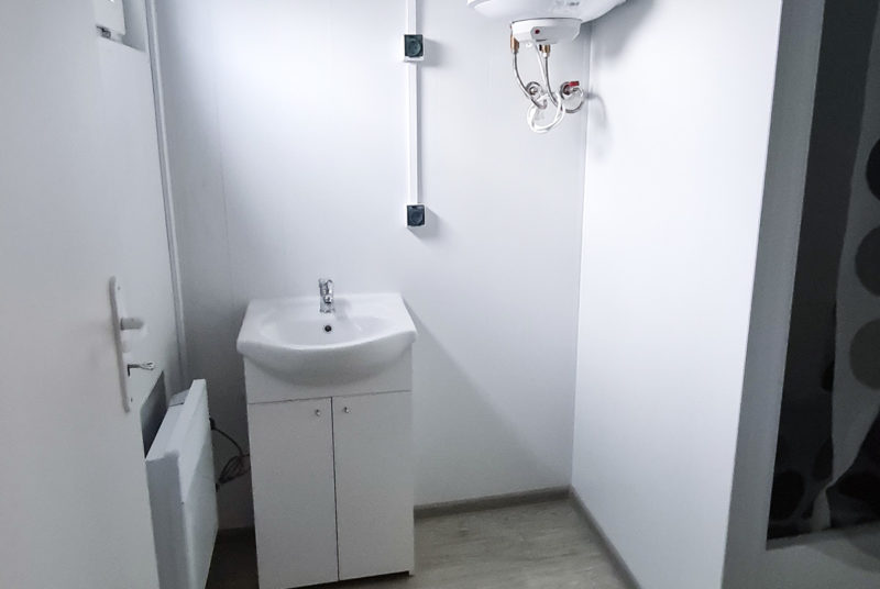 Contenedor Oficina Doble (44m²) – Autonomía y Confort