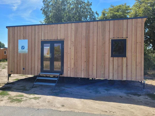 Remolque móvil 20 pies x 8 – Casa polivalente y ecológica