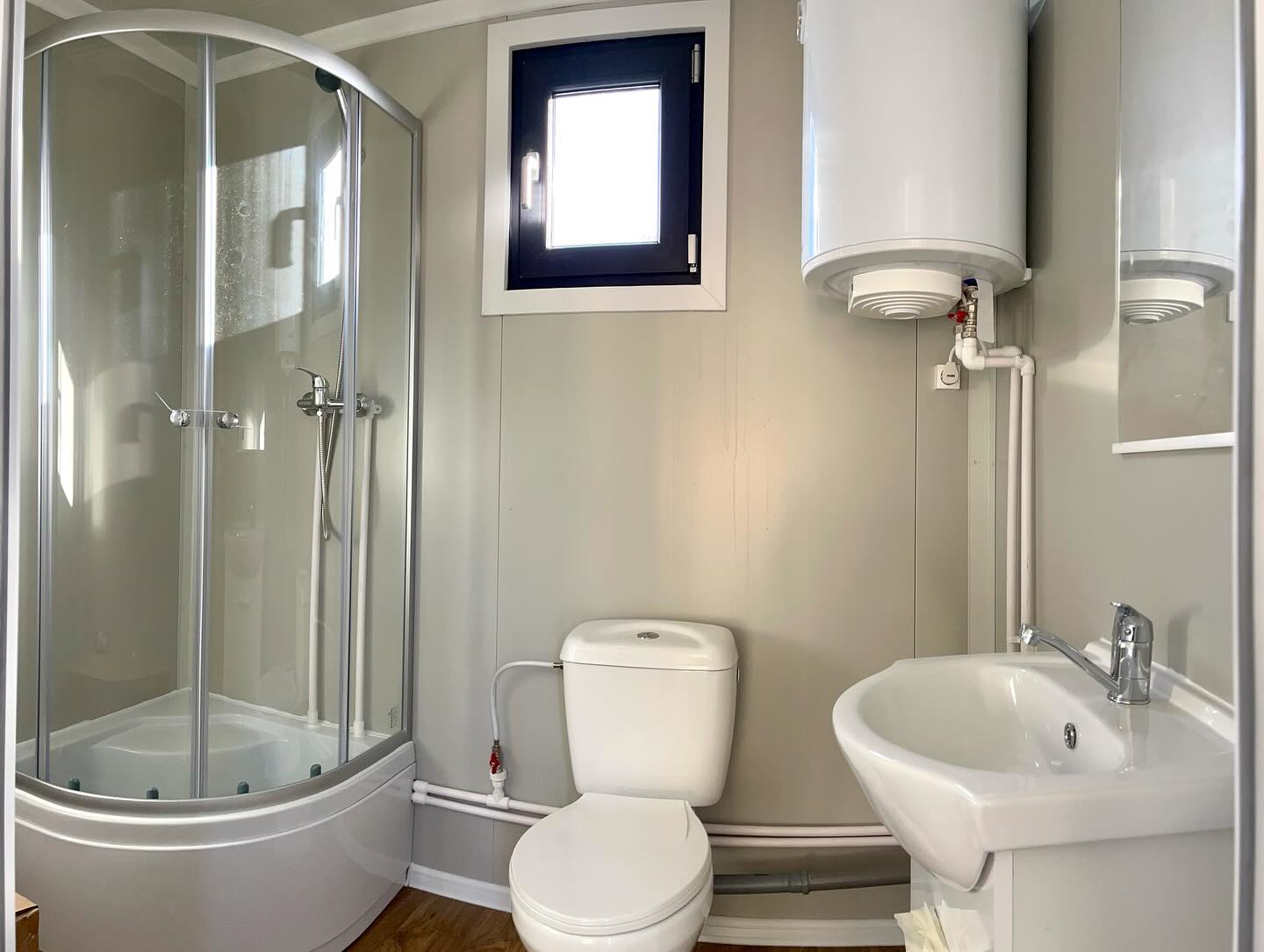 Módulo habitable de 14 m² – Diseño moderno y minimalista